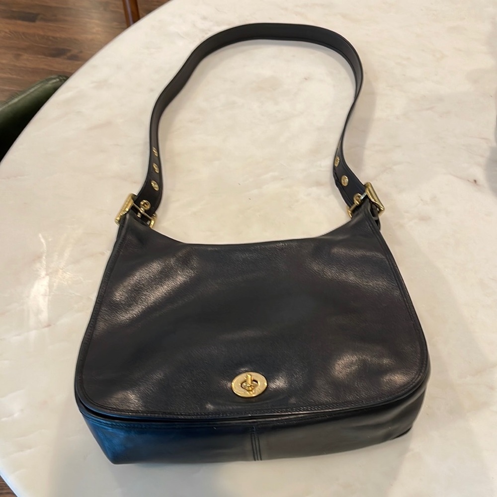 Vintage Coach Hobo Bag F2P-9718 Made in Costa Rica in Black